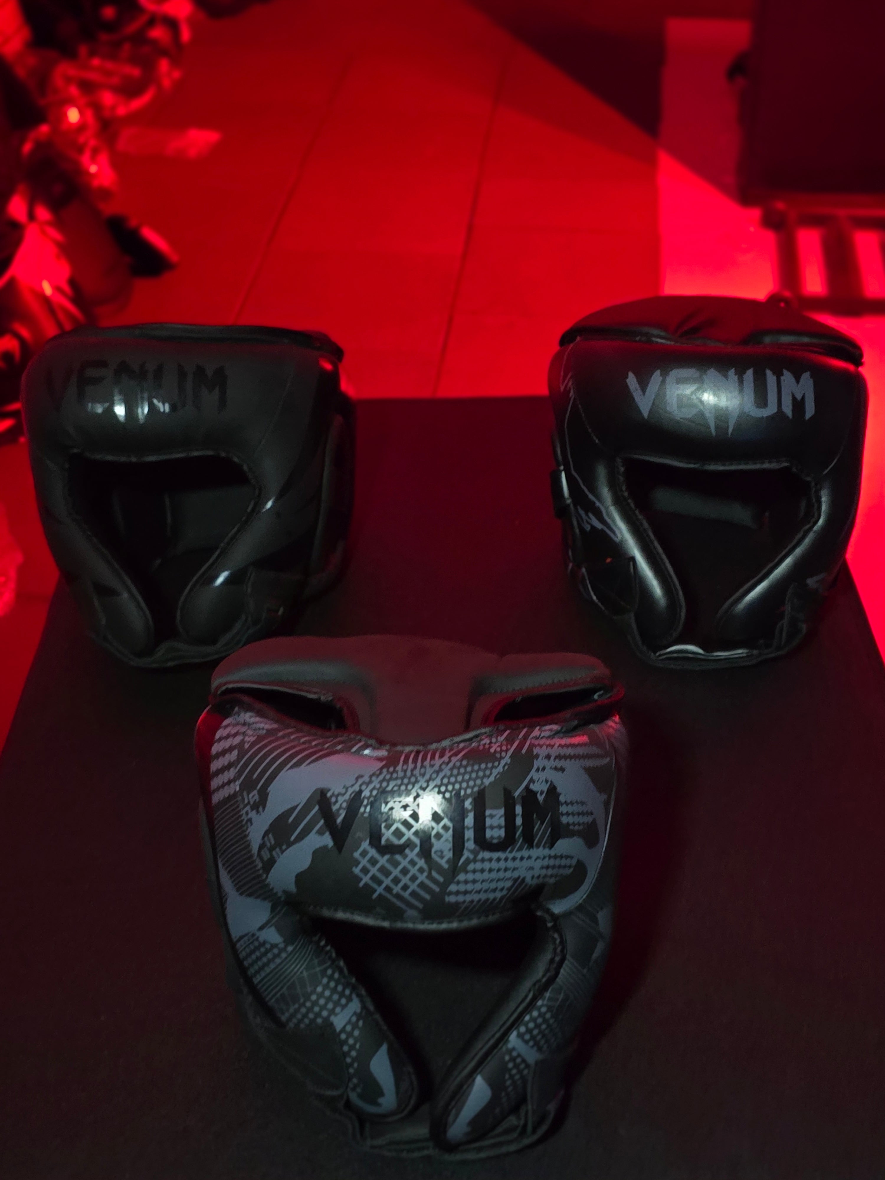 HEAD GEAR